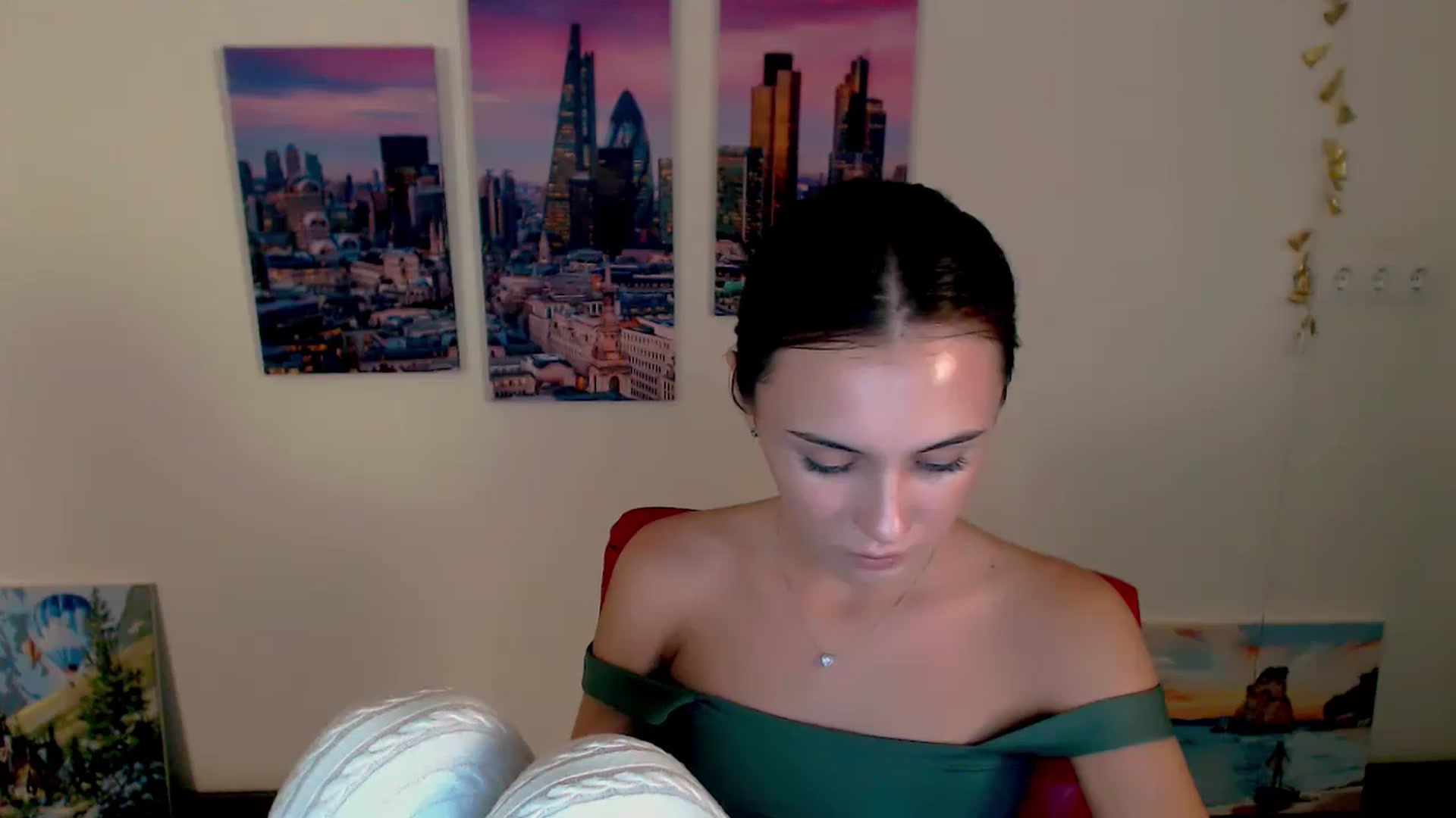 Gallery image thumbnail from Nikonara_'s myfreecams stream on, 09/05/2024, 16:50 image 18 of 20