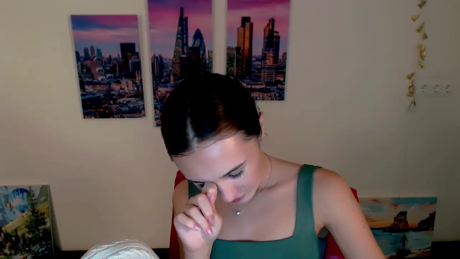 Gallery image thumbnail from Nikonara_'s myfreecams stream on, 09/05/2024, 16:50 image 2 of 20