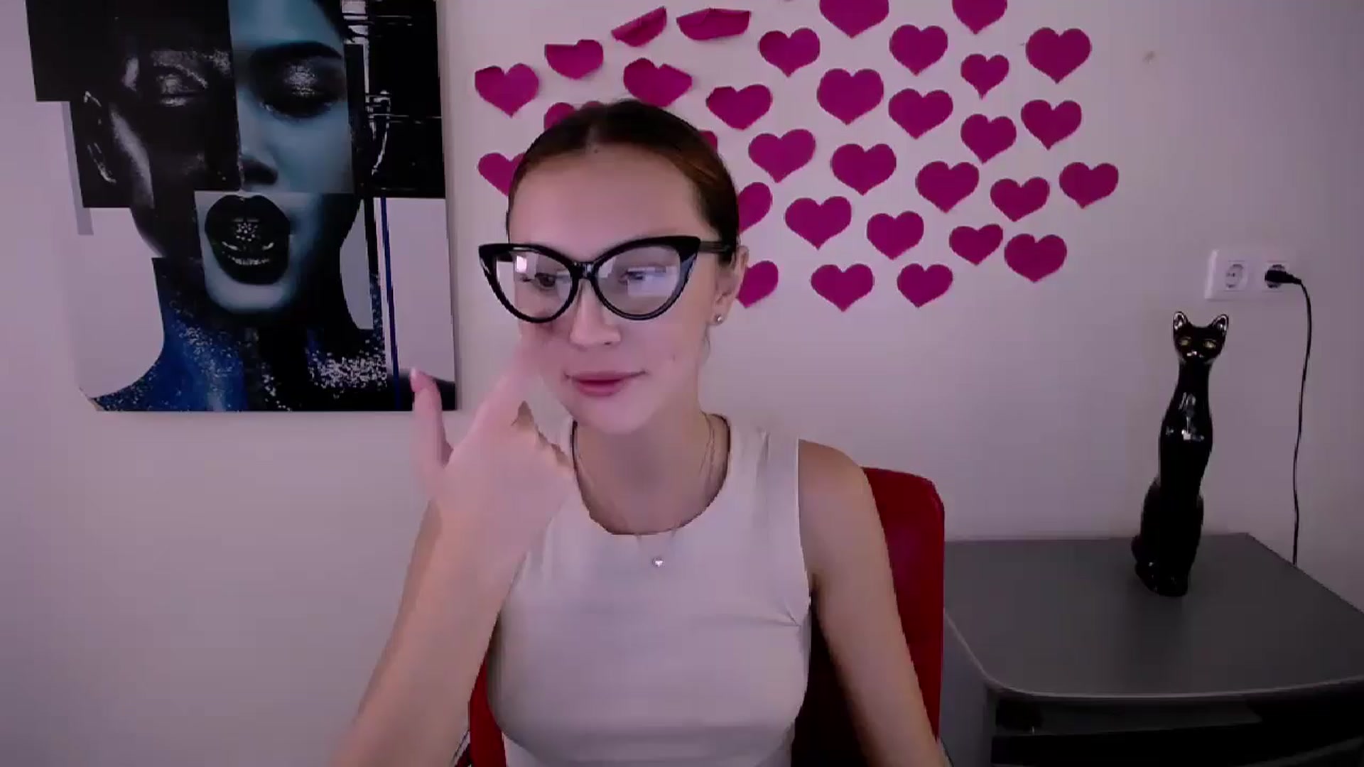 Gallery image thumbnail from Nikonara_'s myfreecams stream on, 09/09/2024, 16:23 image 2 of 20