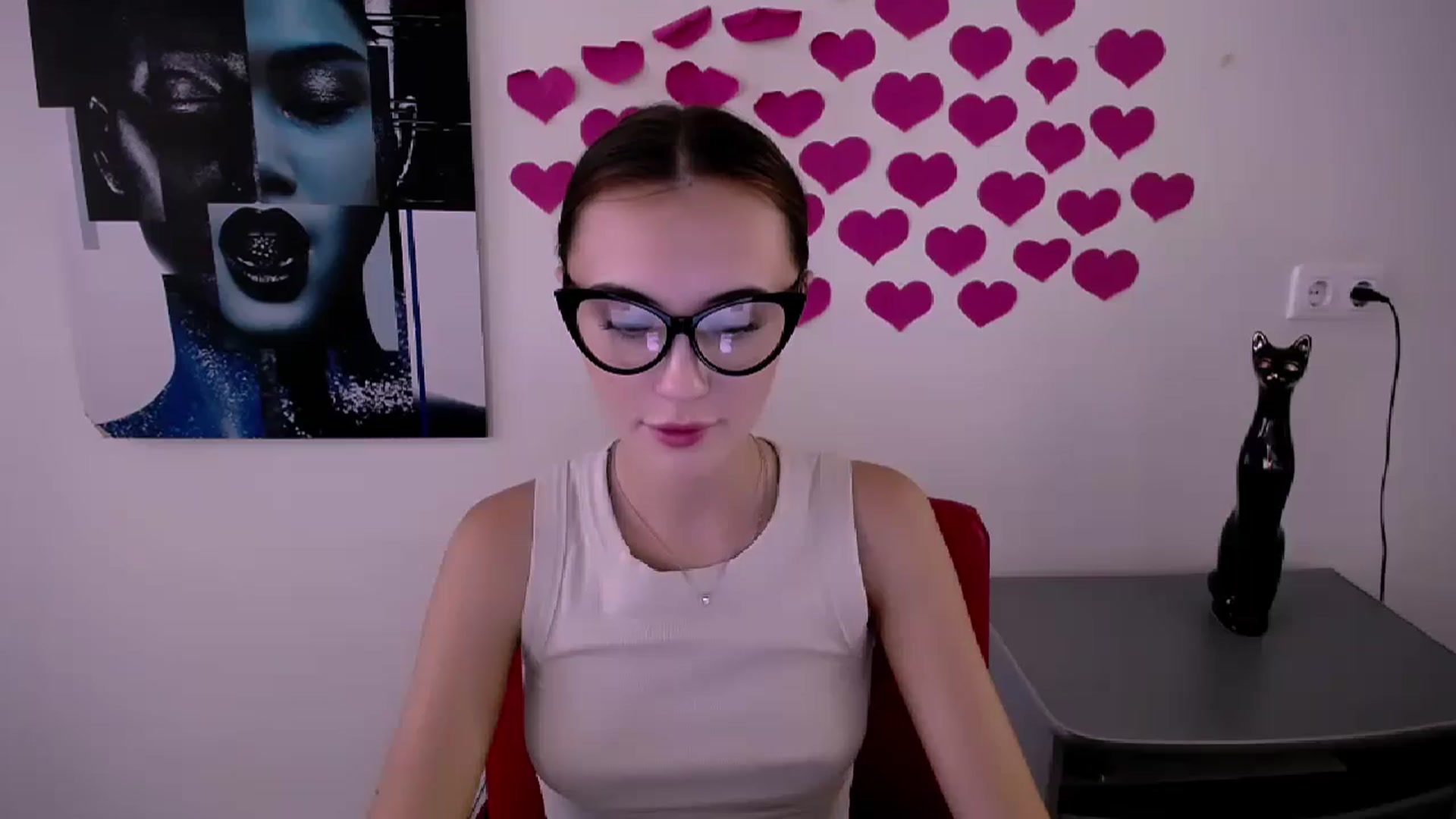 Gallery image thumbnail from Nikonara_'s myfreecams stream on, 09/09/2024, 16:23 image 1 of 20