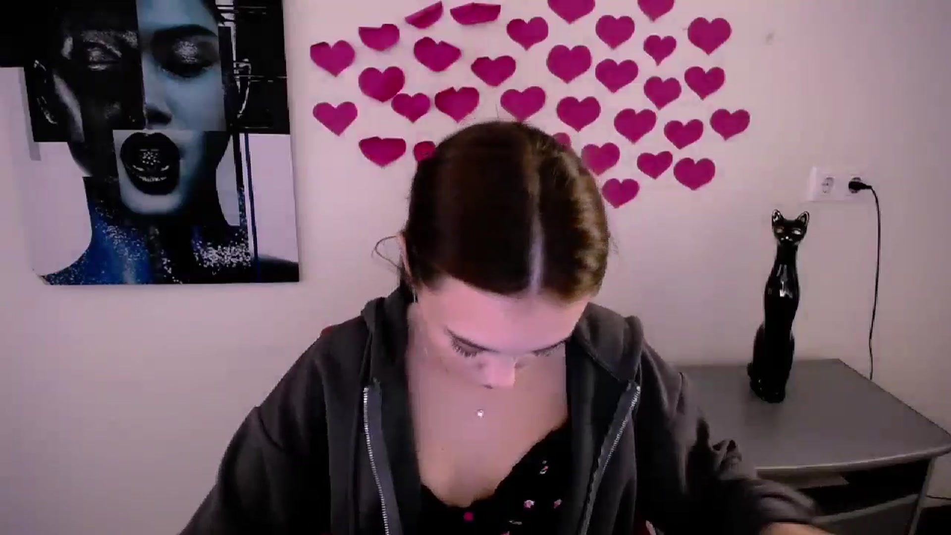 Gallery image thumbnail from Nikonara_'s myfreecams stream on, 09/10/2024, 17:05 image 11 of 20