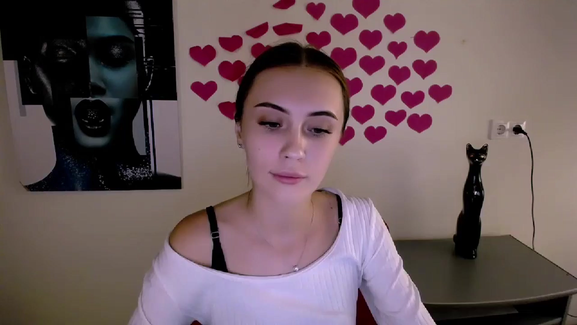 Gallery image thumbnail from Nikonara_'s myfreecams stream on, 09/15/2024, 16:52 image 14 of 20