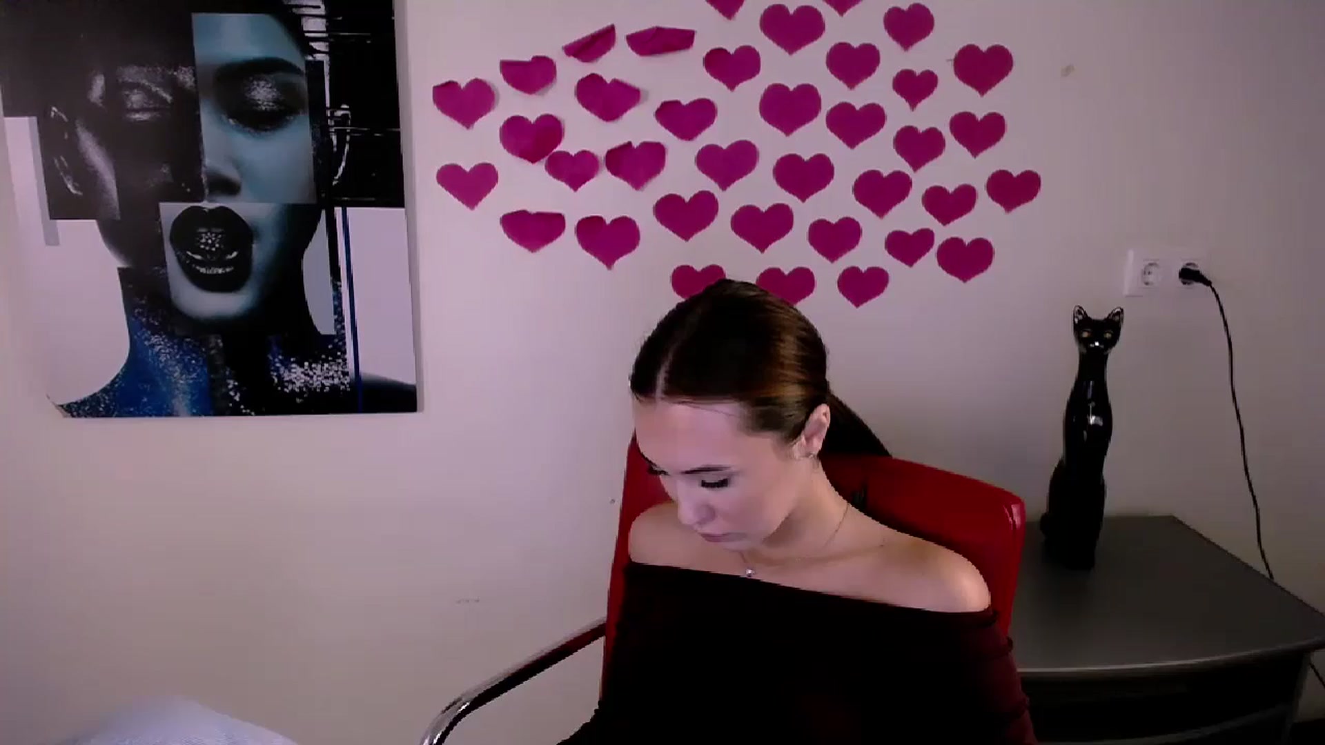 Gallery image thumbnail from Nikonara_'s myfreecams stream on, 09/18/2024, 17:15 image 6 of 20