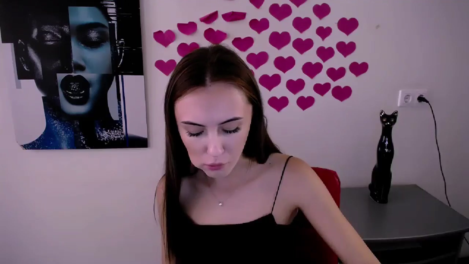 Gallery image thumbnail from Nikonara_'s myfreecams stream on, 09/19/2024, 14:41 image 3 of 20