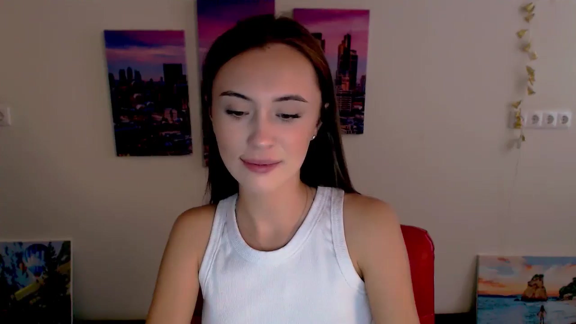 Gallery image thumbnail from Nikonara_'s myfreecams stream on, 09/25/2024, 15:17 image 14 of 20