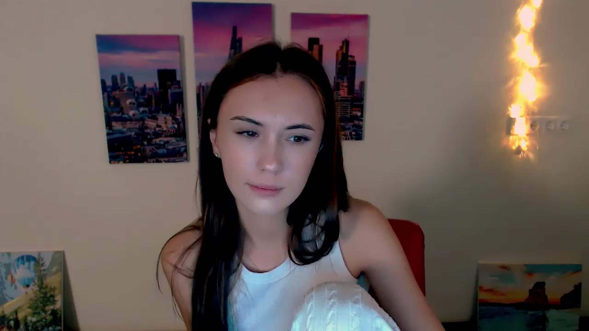 Gallery image thumbnail from Nikonara_'s myfreecams stream on, 09/25/2024, 16:34 image 17 of 20