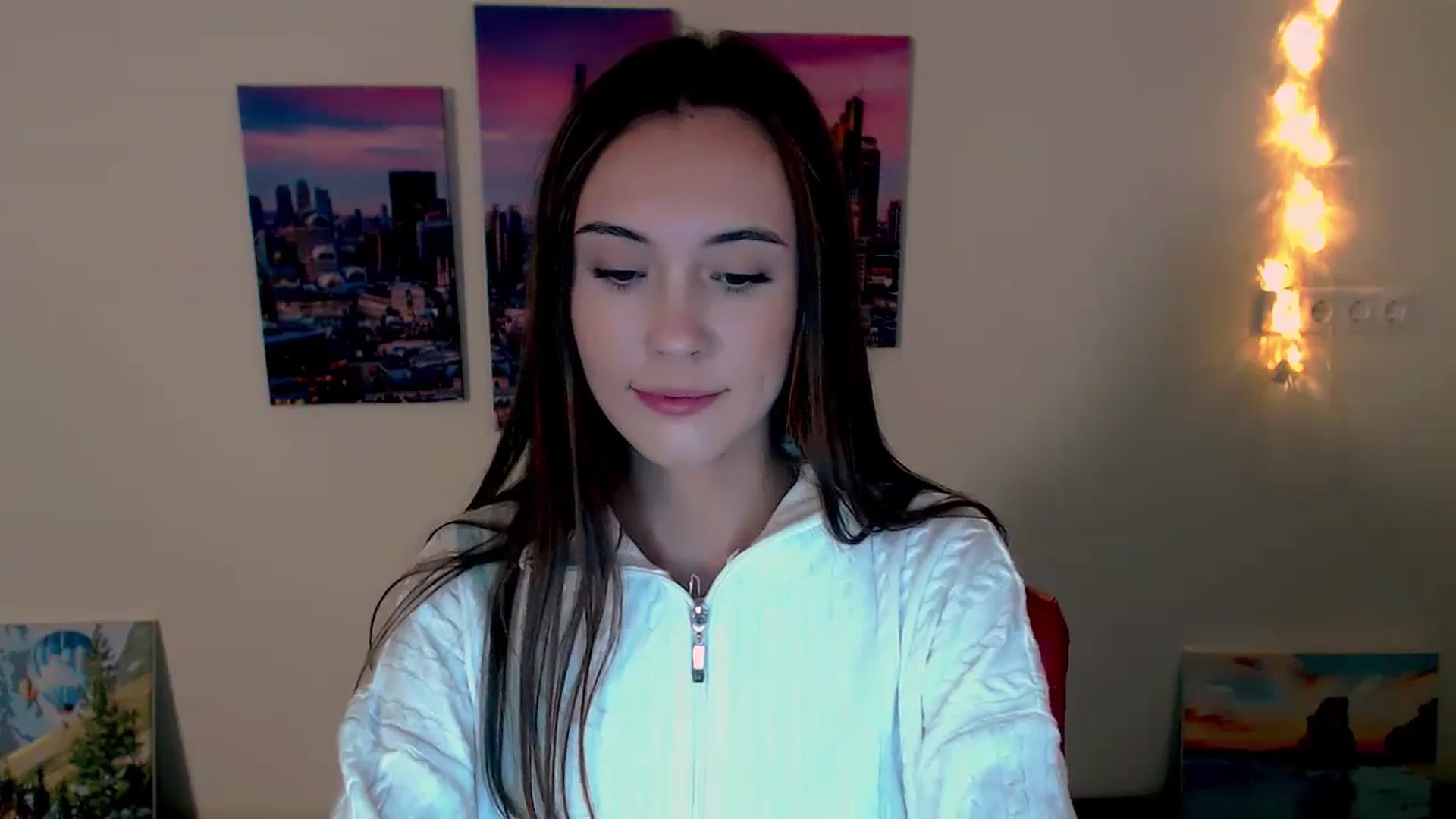 Gallery image thumbnail from Nikonara_'s myfreecams stream on, 09/25/2024, 16:34 image 19 of 20