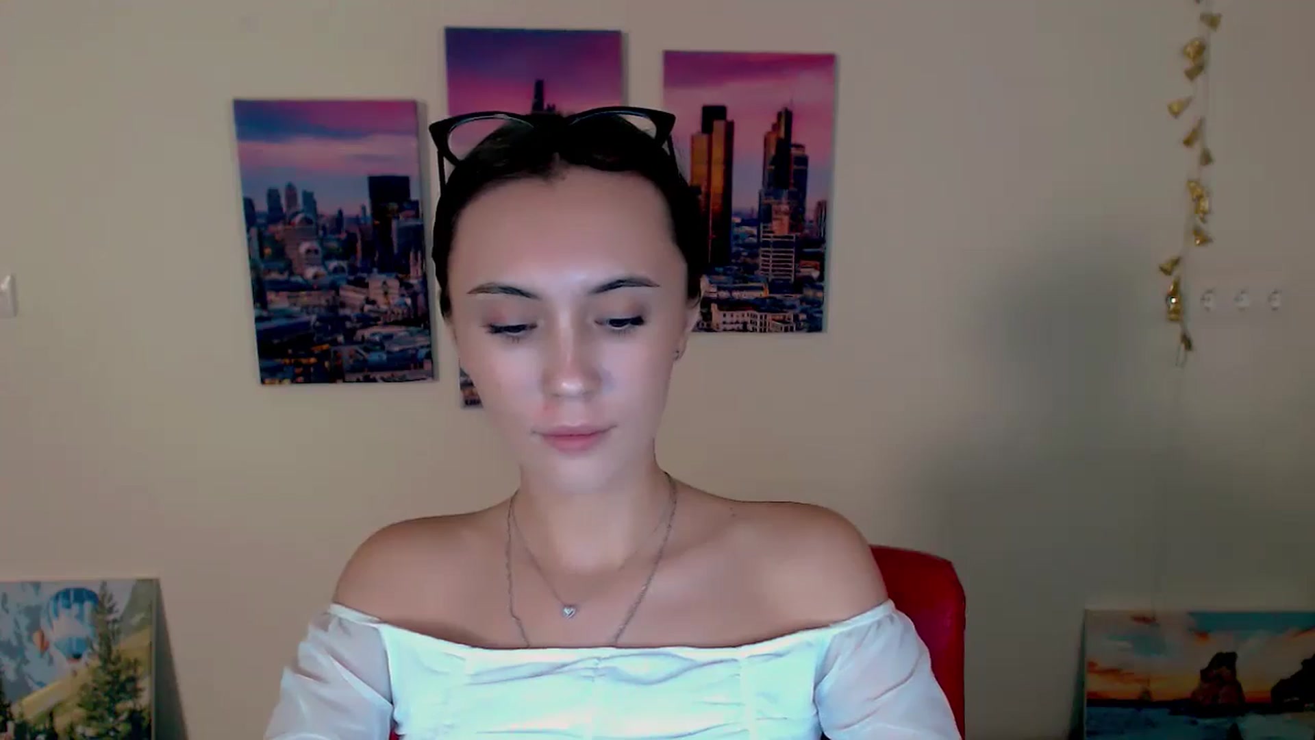 Gallery image thumbnail from Nikonara_'s myfreecams stream on, 09/26/2024, 17:44 image 13 of 20