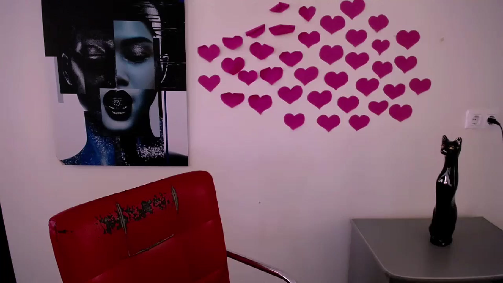 Gallery image thumbnail from Nikonara_'s myfreecams stream on, 10/08/2024, 14:21 image 15 of 20