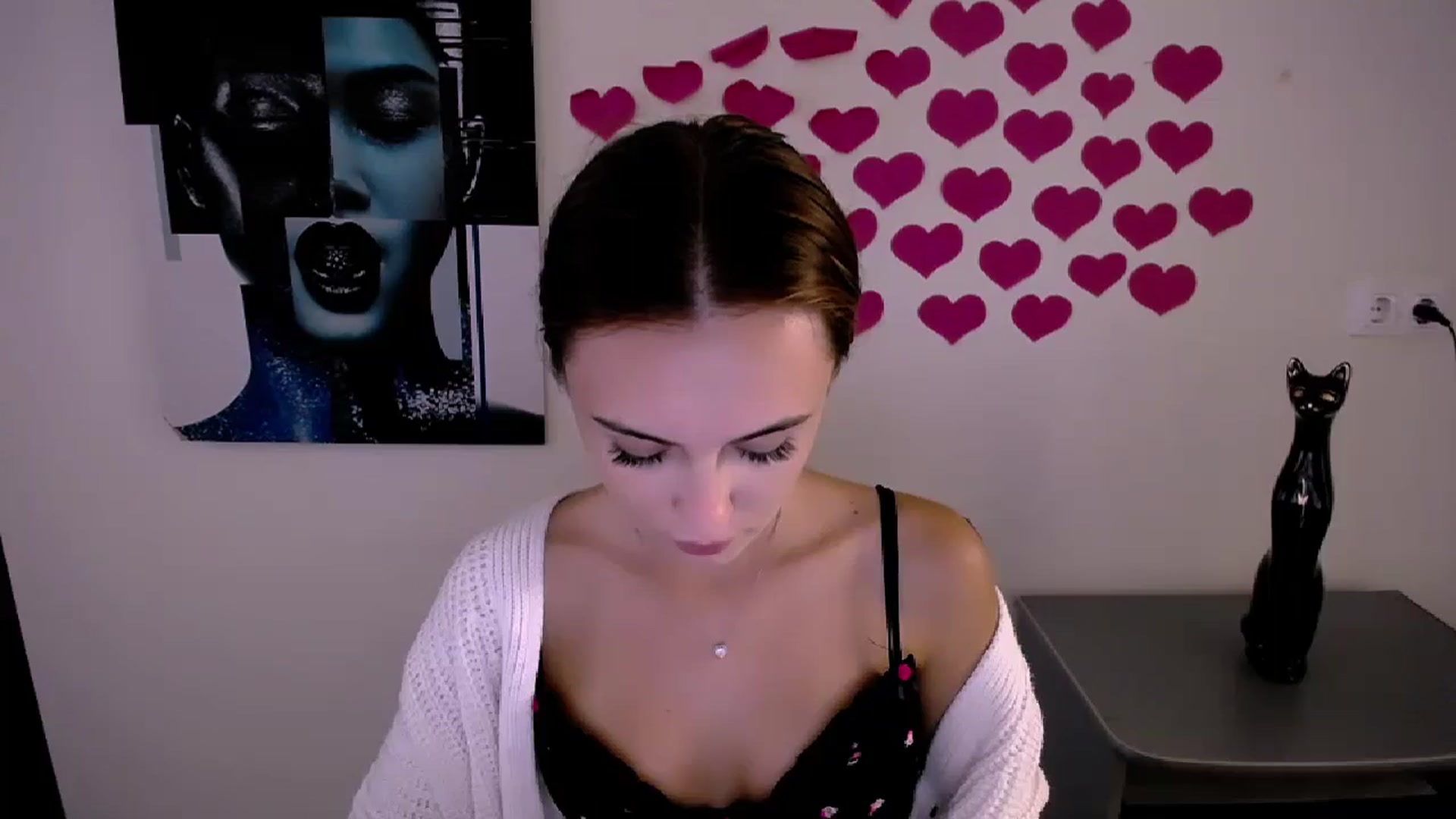Gallery image thumbnail from Nikonara_'s myfreecams stream on, 10/09/2024, 16:38 image 6 of 20