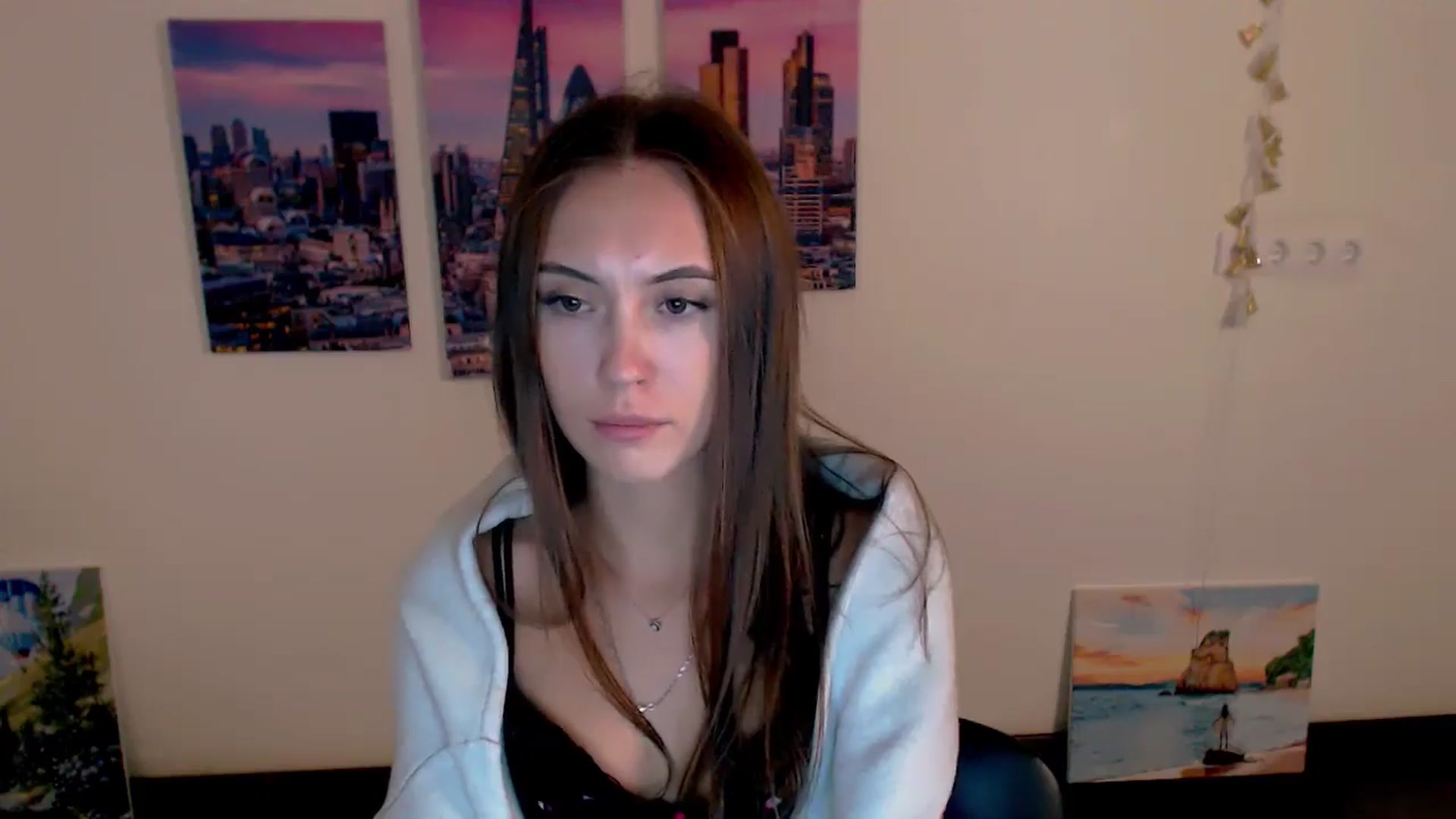 Gallery image thumbnail from Nikonara_'s myfreecams stream on, 10/17/2024, 15:49 image 11 of 20