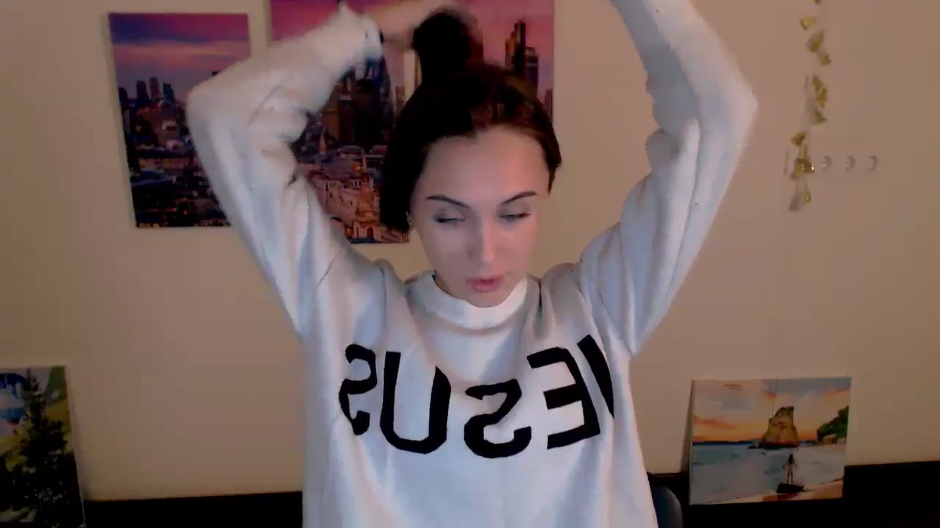 Gallery image thumbnail from Nikonara_'s myfreecams stream on, 10/17/2024, 15:49 image 15 of 20