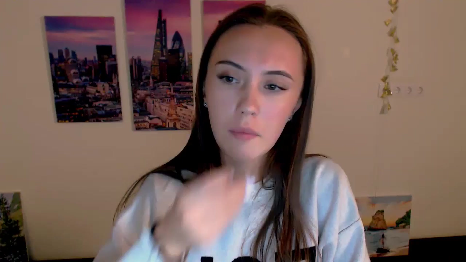 Gallery image thumbnail from Nikonara_'s myfreecams stream on, 10/17/2024, 17:30 image 17 of 20