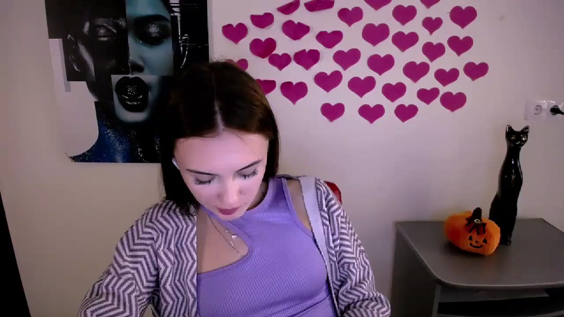 Gallery image thumbnail from Nikonara_'s myfreecams stream on, 10/18/2024, 16:15 image 14 of 20
