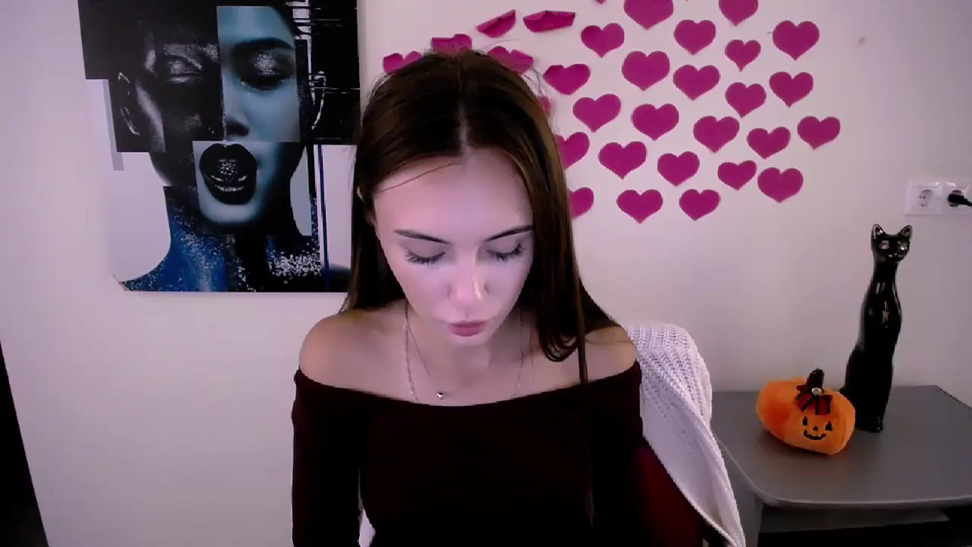 Gallery image thumbnail from Nikonara_'s myfreecams stream on, 10/19/2024, 11:05 image 17 of 20