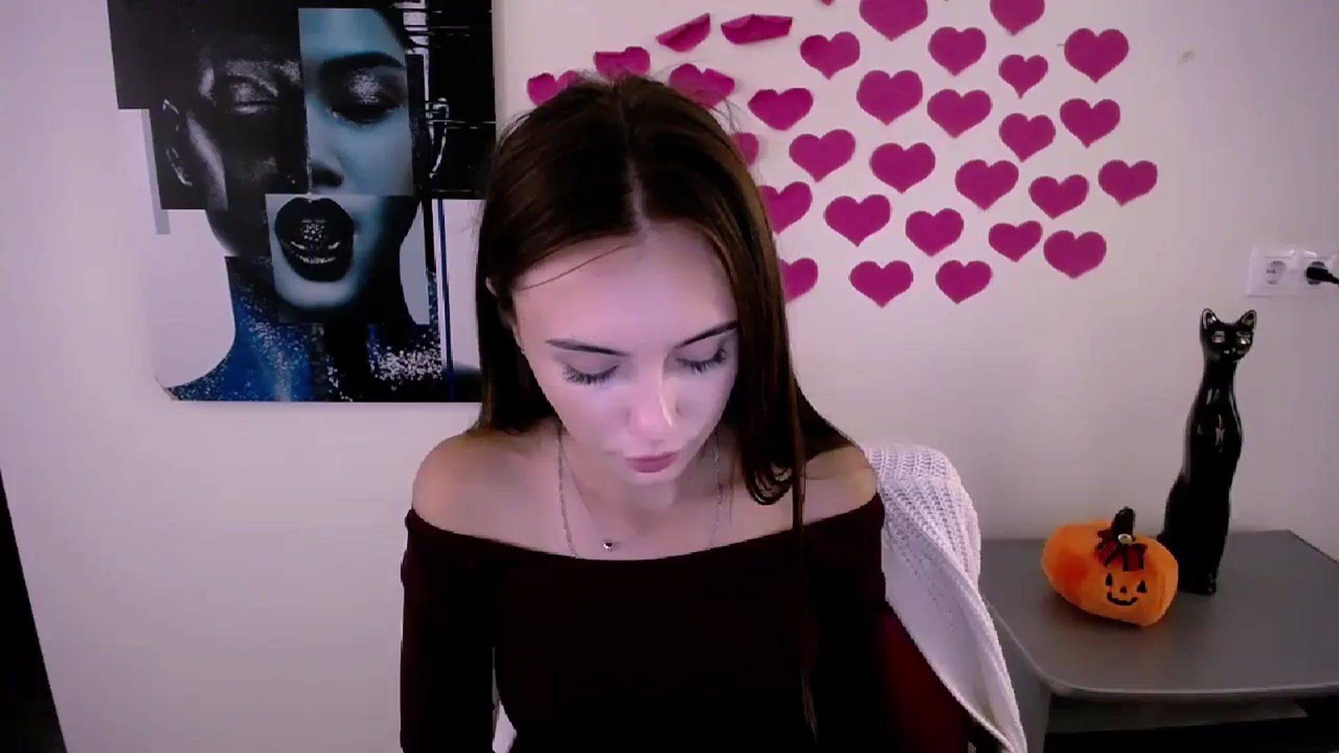 Gallery image thumbnail from Nikonara_'s myfreecams stream on, 10/19/2024, 11:05 image 18 of 20