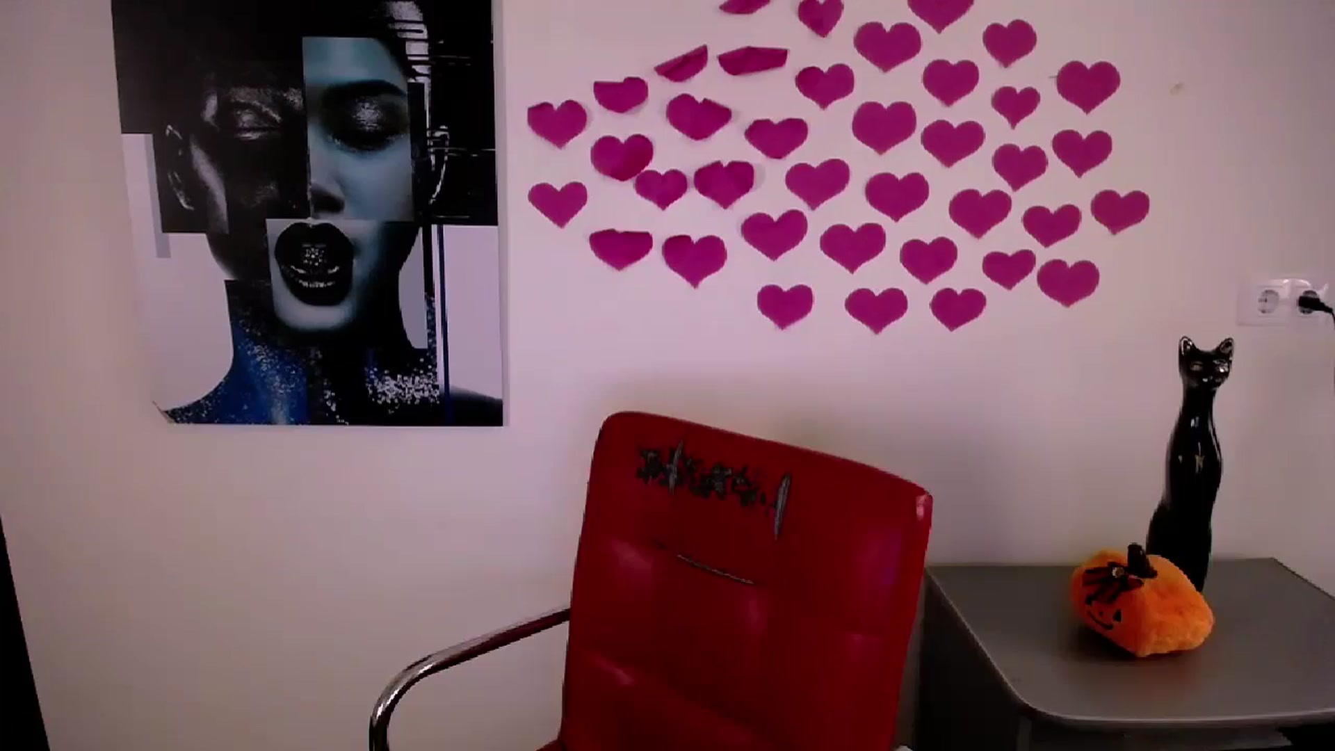 Gallery image thumbnail from Nikonara_'s myfreecams stream on, 10/20/2024, 16:23 image 11 of 20