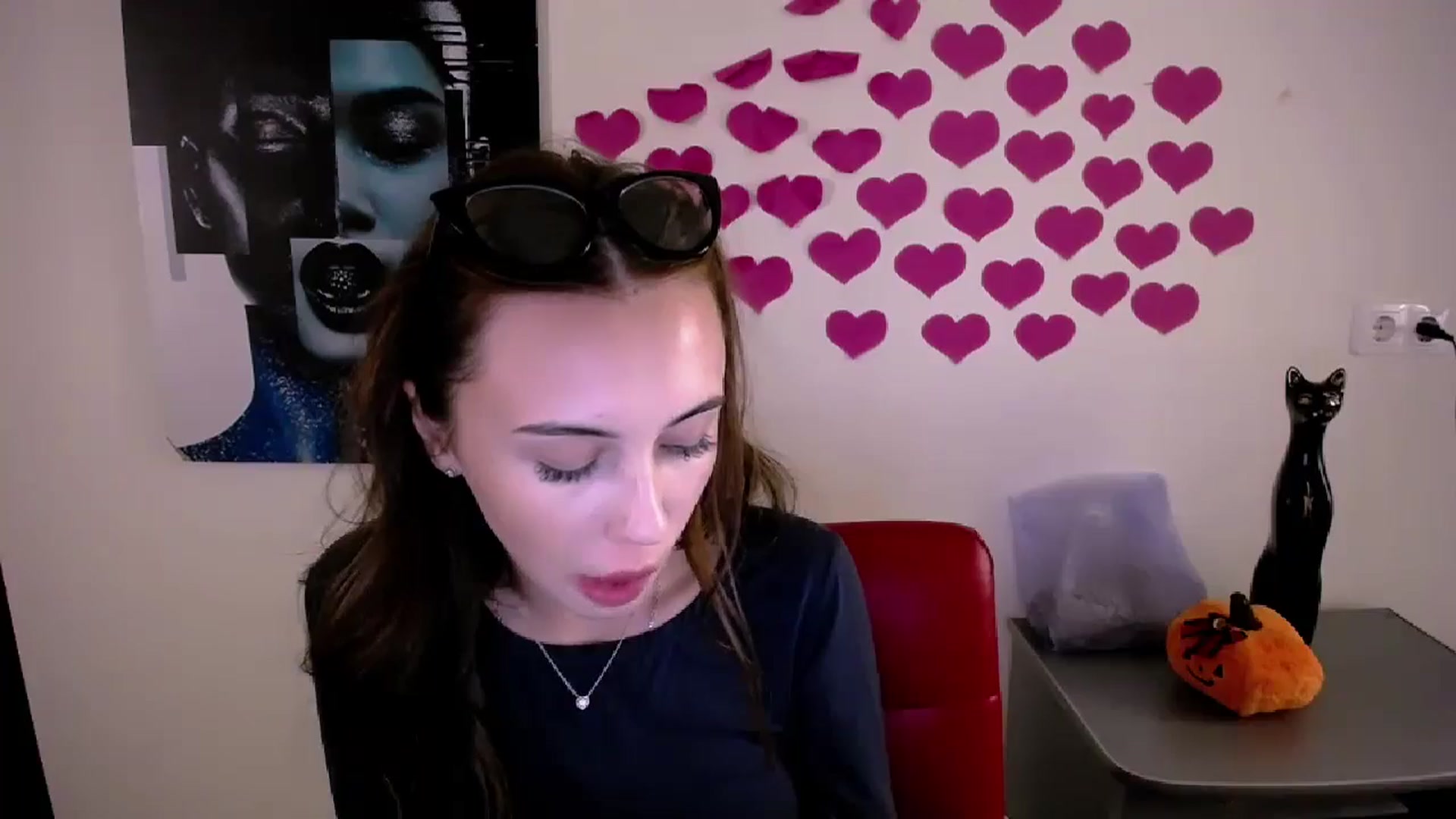 Gallery image thumbnail from Nikonara_'s myfreecams stream on, 10/20/2024, 16:23 image 3 of 20