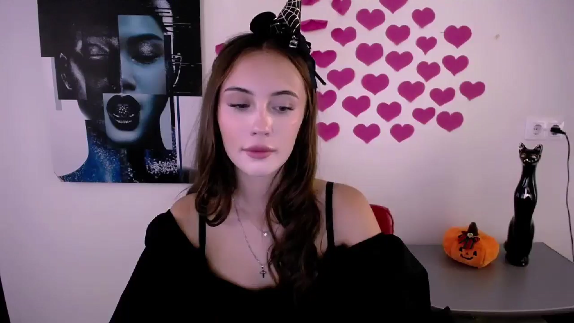 Gallery image thumbnail from Nikonara_'s myfreecams stream on, 10/22/2024, 12:11 image 11 of 20