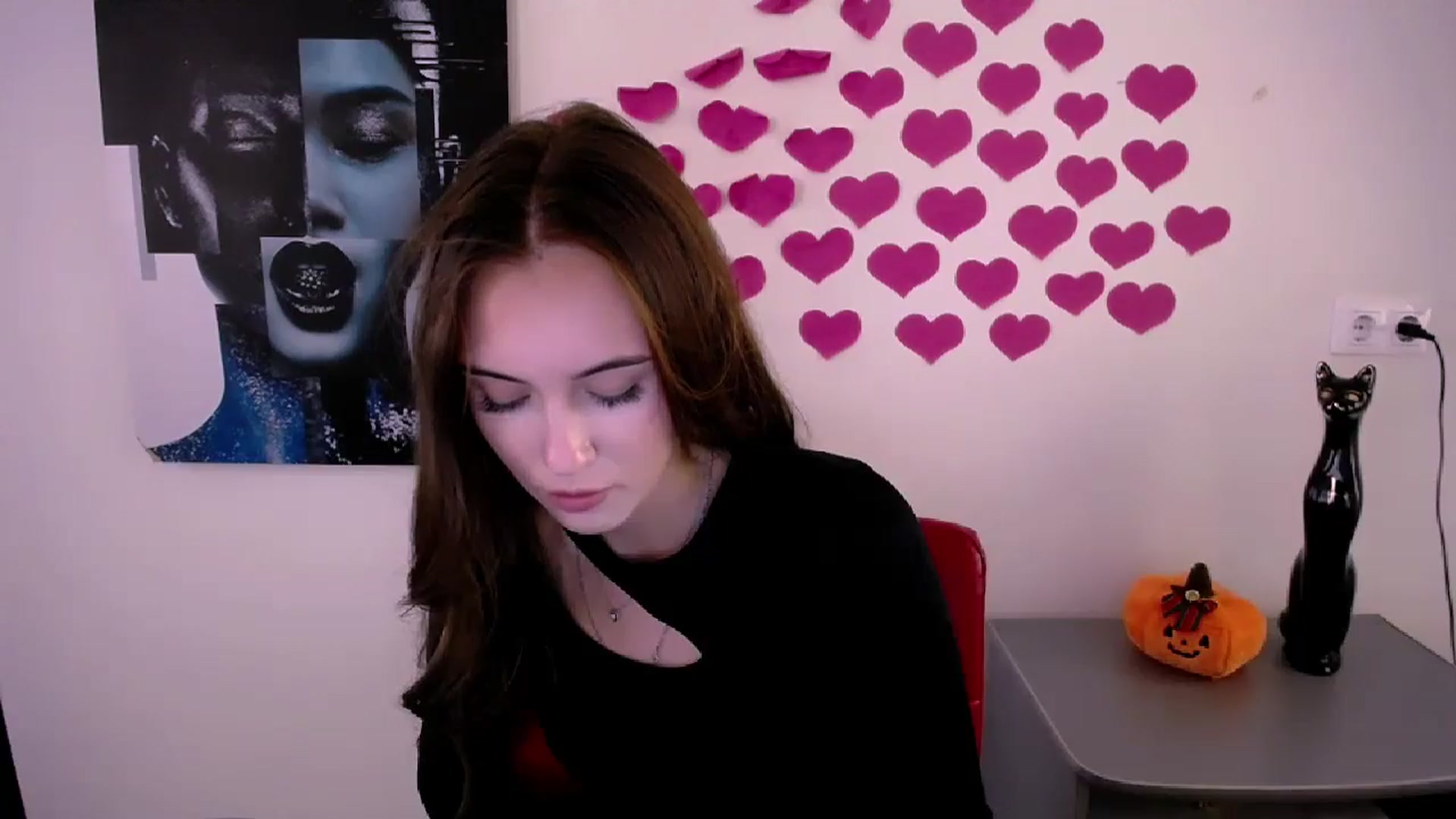 Gallery image thumbnail from Nikonara_'s myfreecams stream on, 10/22/2024, 13:25 image 12 of 20