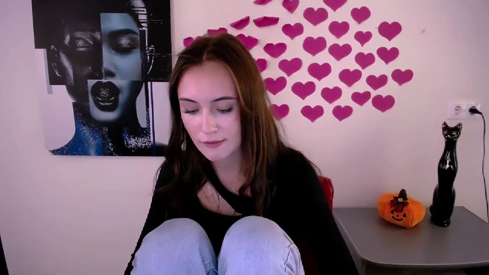 Gallery image thumbnail from Nikonara_'s myfreecams stream on, 10/22/2024, 13:25 image 9 of 20