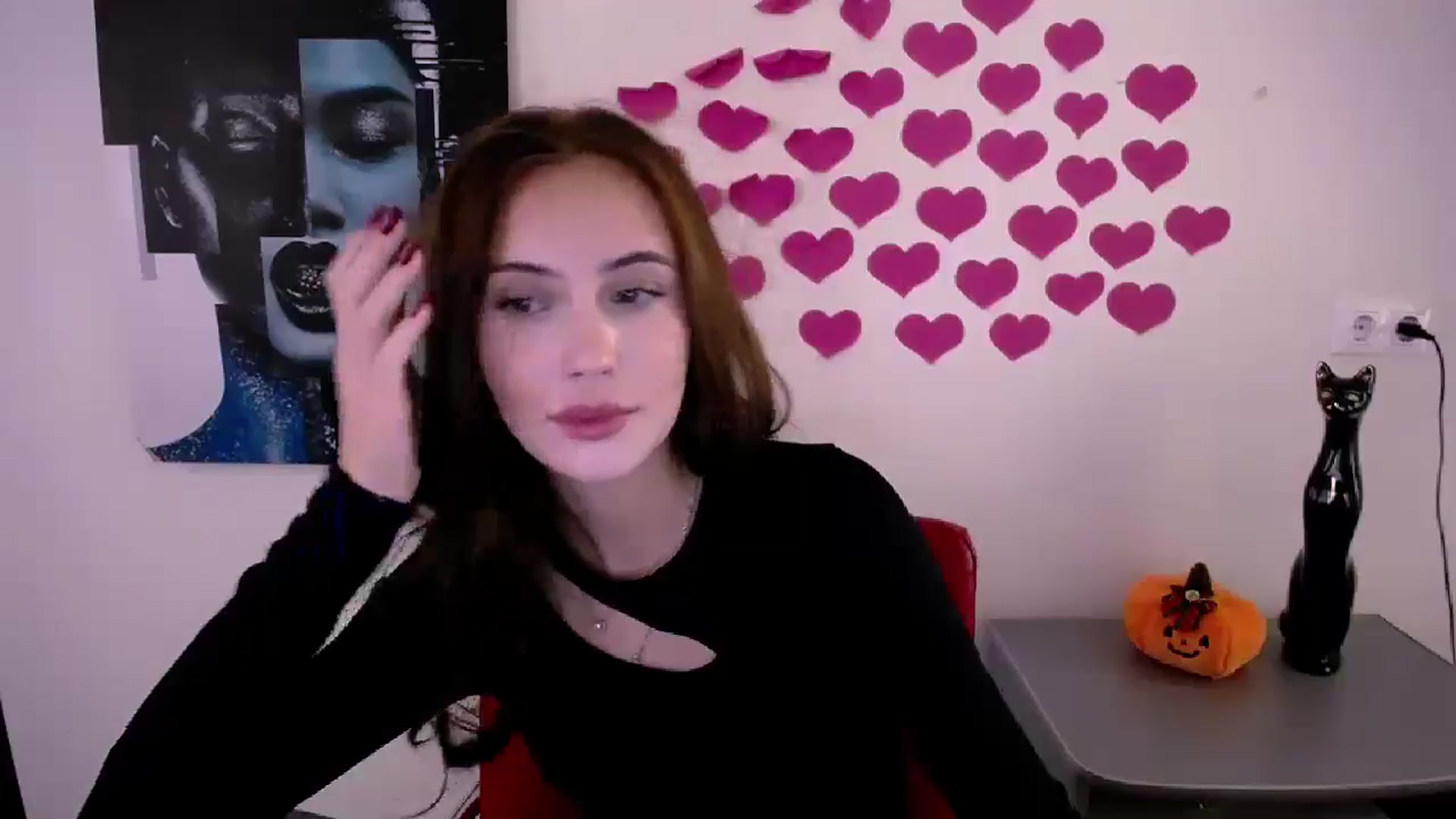 Gallery image thumbnail from Nikonara_'s myfreecams stream on, 10/22/2024, 13:25 image 15 of 20