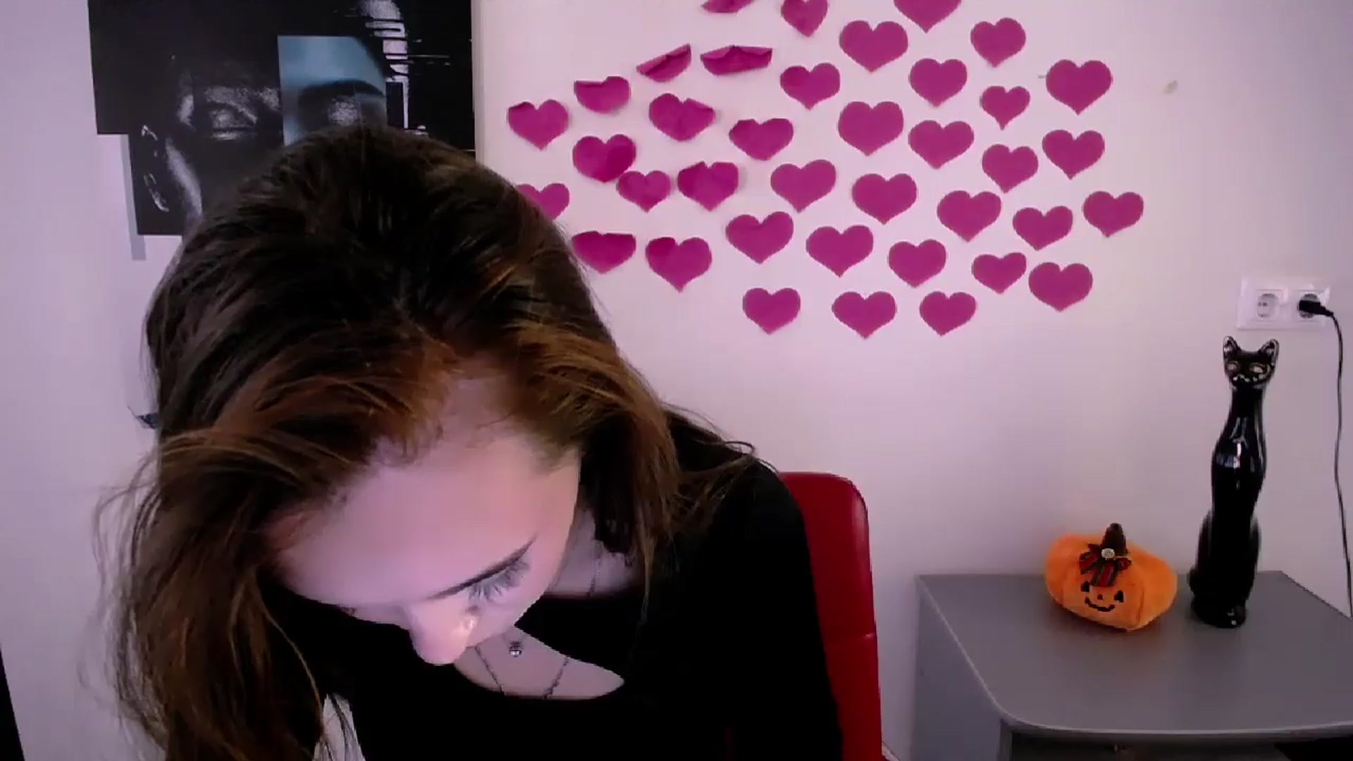 Gallery image thumbnail from Nikonara_'s myfreecams stream on, 10/22/2024, 13:25 image 2 of 20