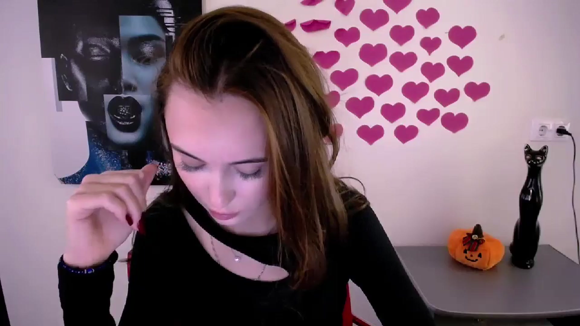 Gallery image thumbnail from Nikonara_'s myfreecams stream on, 10/22/2024, 13:25 image 19 of 20