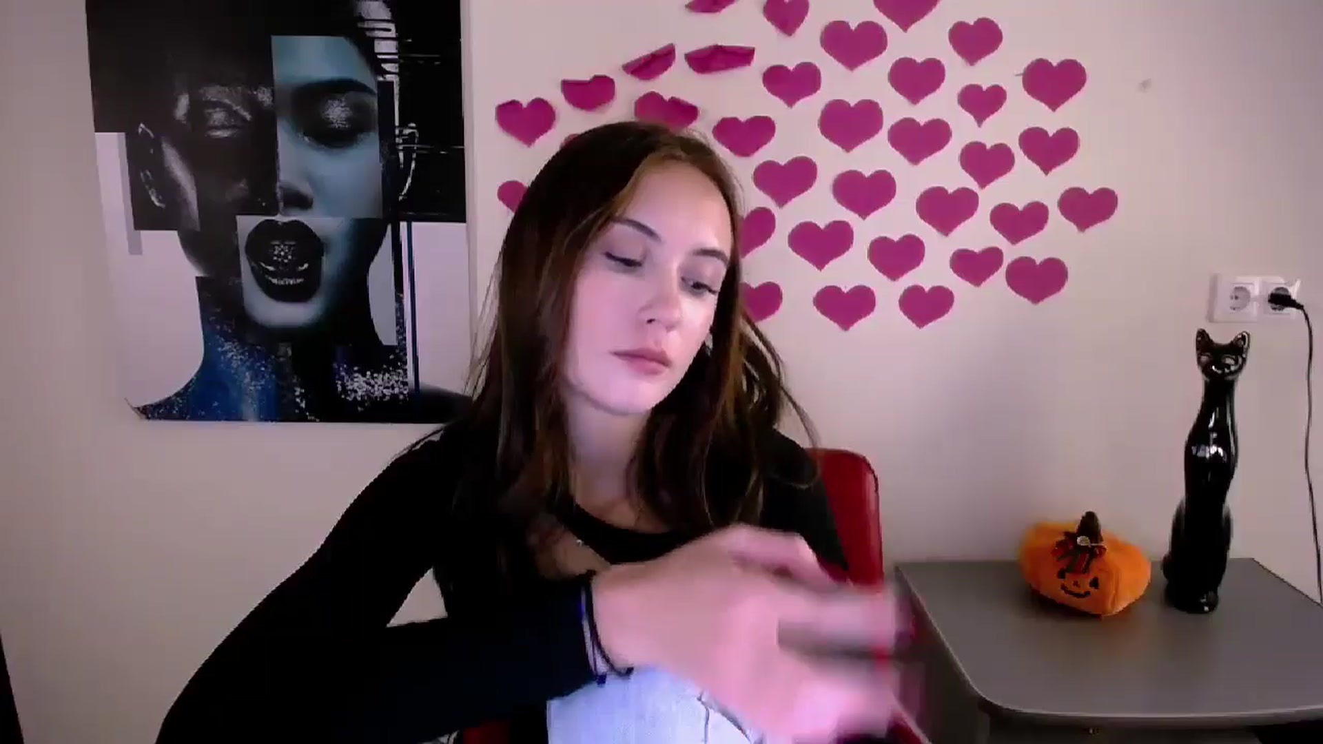 Gallery image thumbnail from Nikonara_'s myfreecams stream on, 10/22/2024, 15:48 image 6 of 20