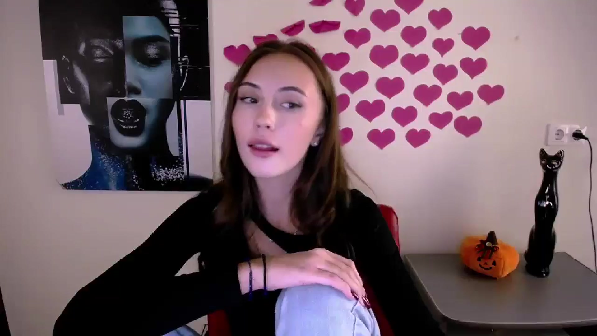 Gallery image thumbnail from Nikonara_'s myfreecams stream on, 10/22/2024, 15:48 image 4 of 20