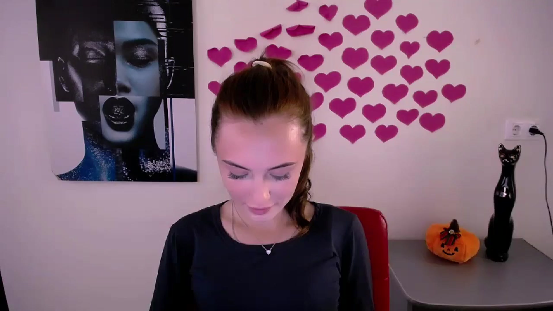 Gallery image thumbnail from Nikonara_'s myfreecams stream on, 10/23/2024, 13:07 image 19 of 20