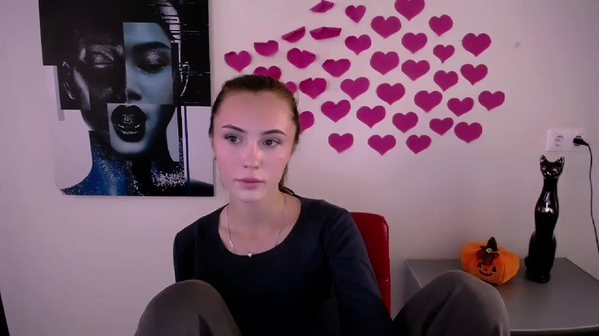 Gallery image thumbnail from Nikonara_'s myfreecams stream on, 10/23/2024, 13:07 image 17 of 20