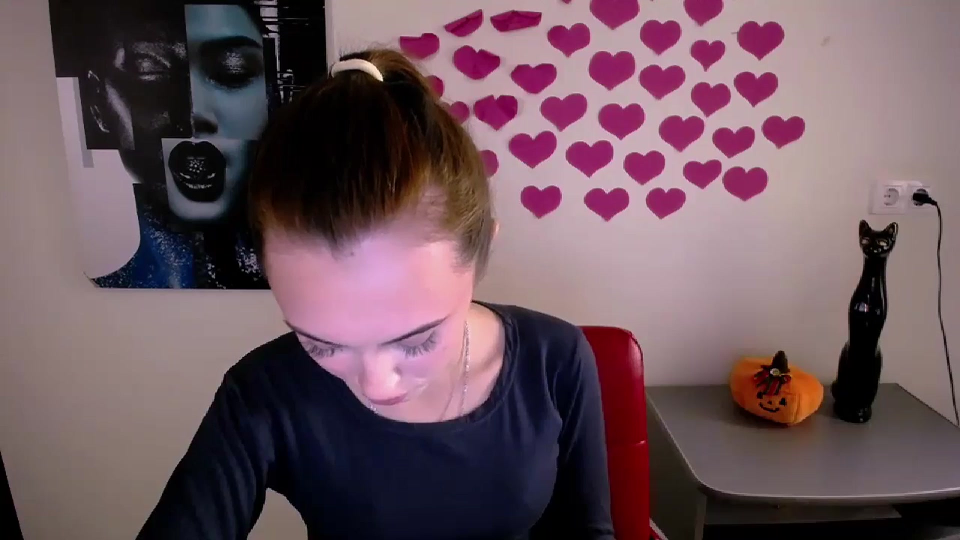Gallery image thumbnail from Nikonara_'s myfreecams stream on, 10/23/2024, 16:25 image 19 of 20