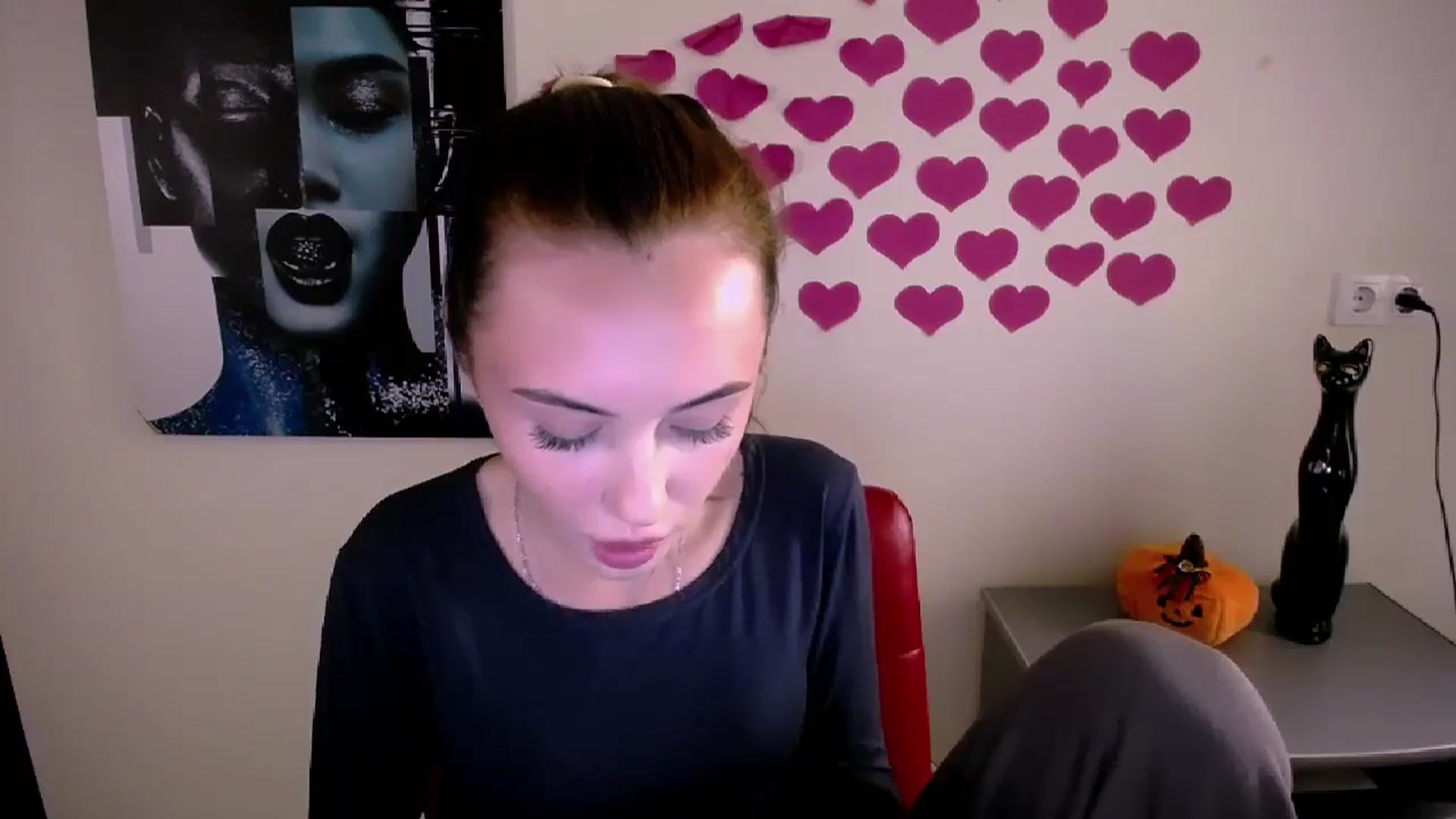 Gallery image thumbnail from Nikonara_'s myfreecams stream on, 10/23/2024, 16:25 image 9 of 20