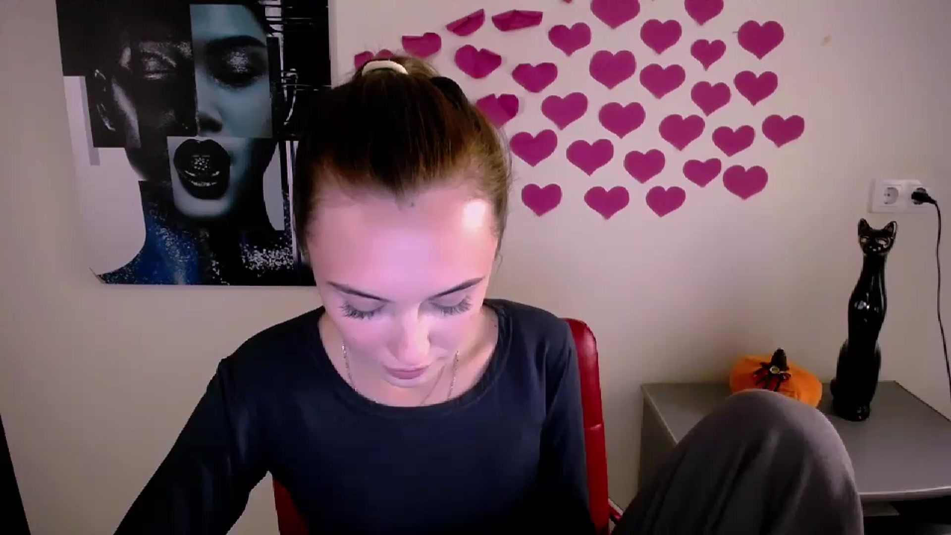 Gallery image thumbnail from Nikonara_'s myfreecams stream on, 10/23/2024, 16:25 image 11 of 20
