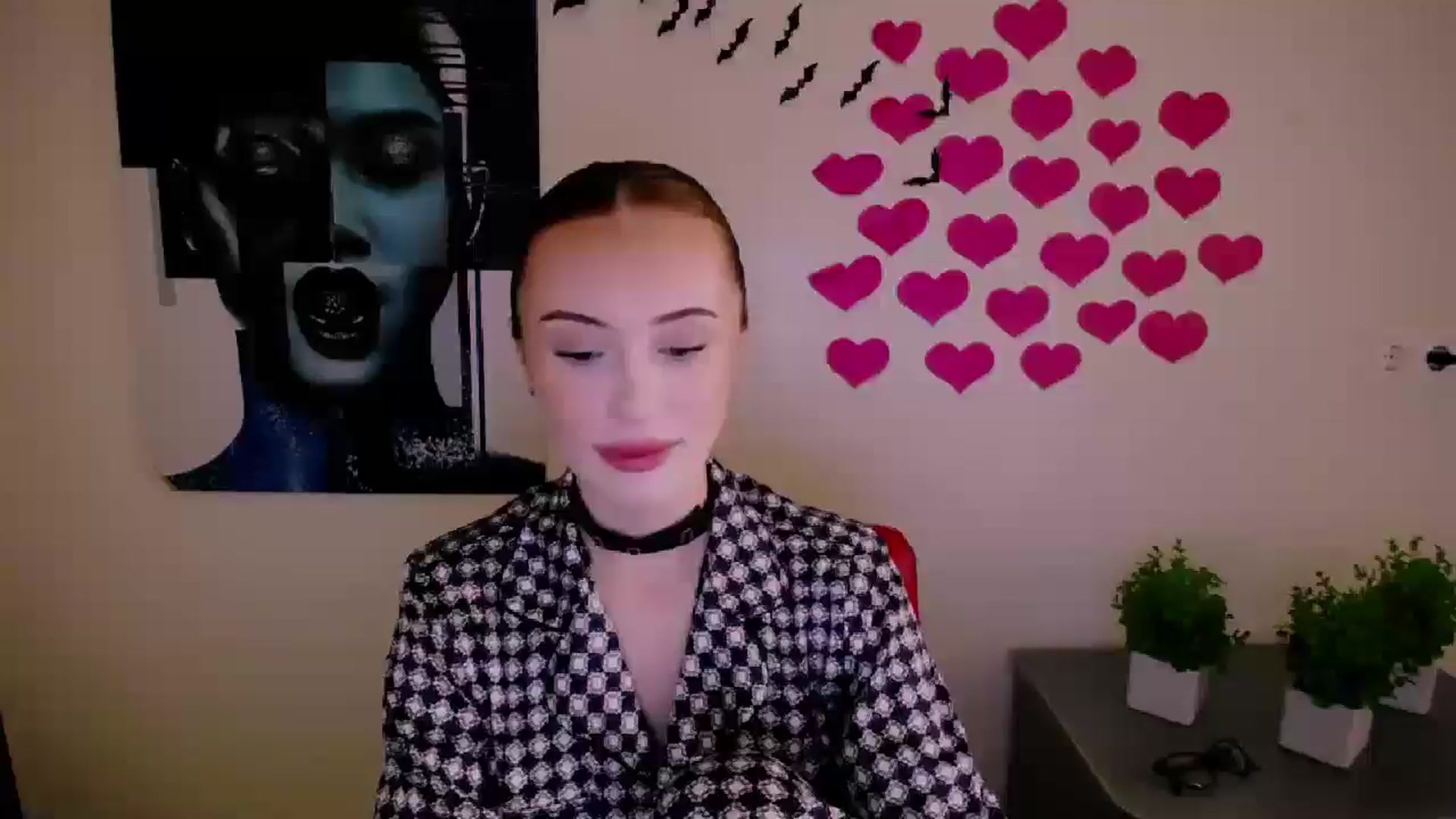Gallery image thumbnail from Nikonara_'s myfreecams stream on, 12/23/2024, 16:42 image 2 of 20
