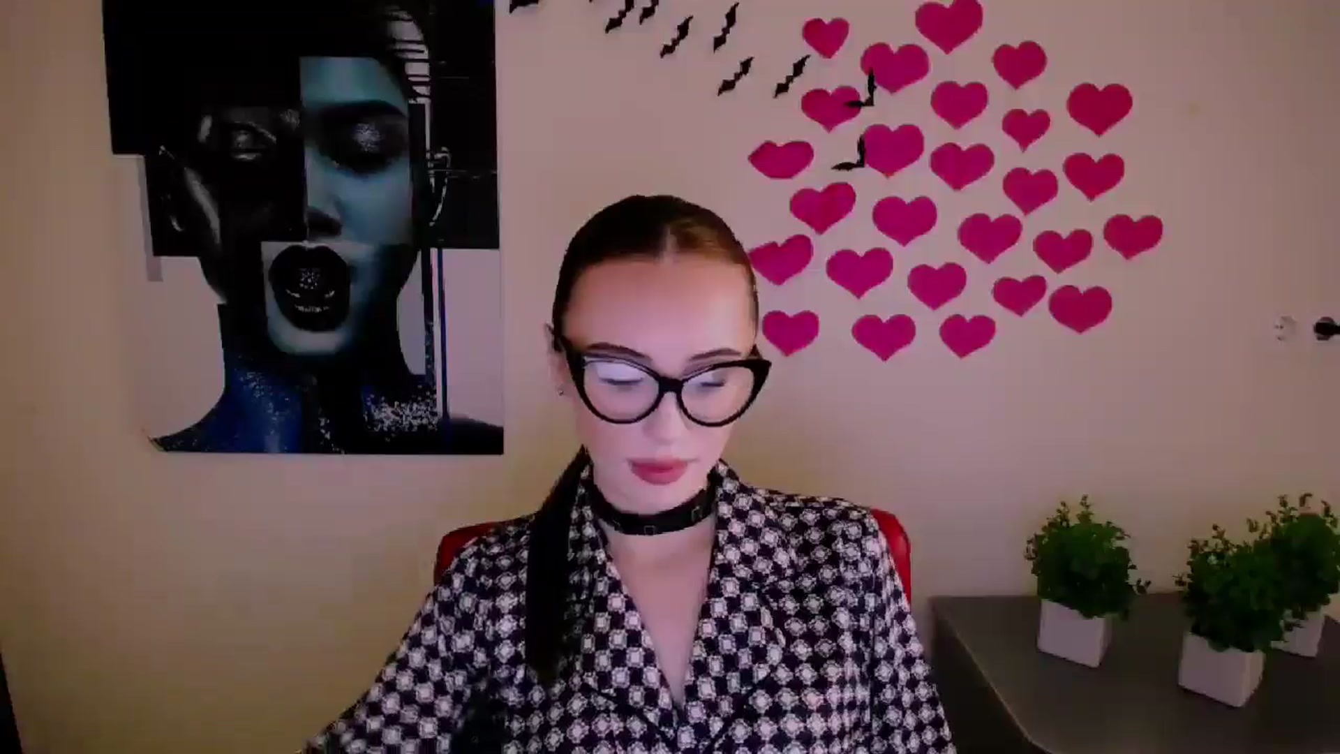 Gallery image thumbnail from Nikonara_'s myfreecams stream on, 12/23/2024, 16:42 image 11 of 20