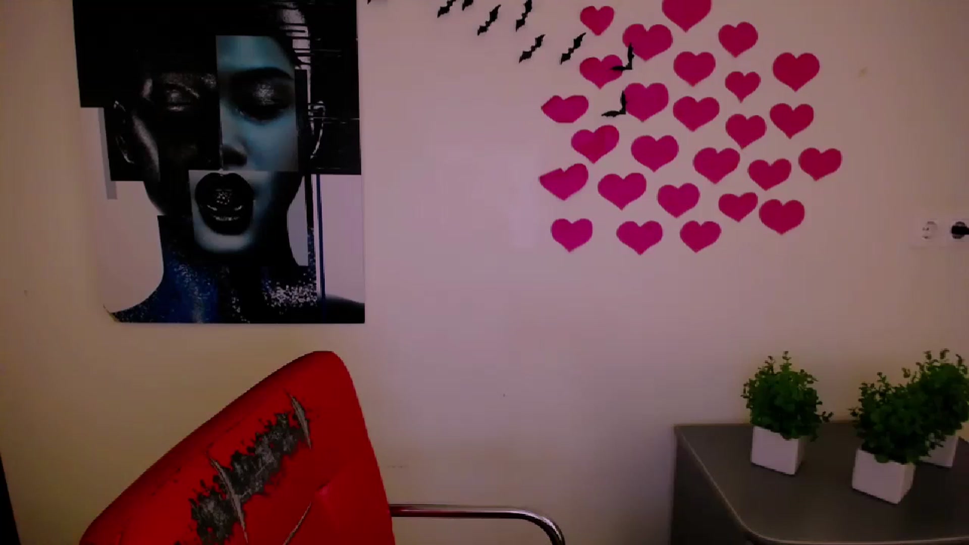 Gallery image thumbnail from Nikonara_'s myfreecams stream on, 12/24/2024, 16:27 image 16 of 20