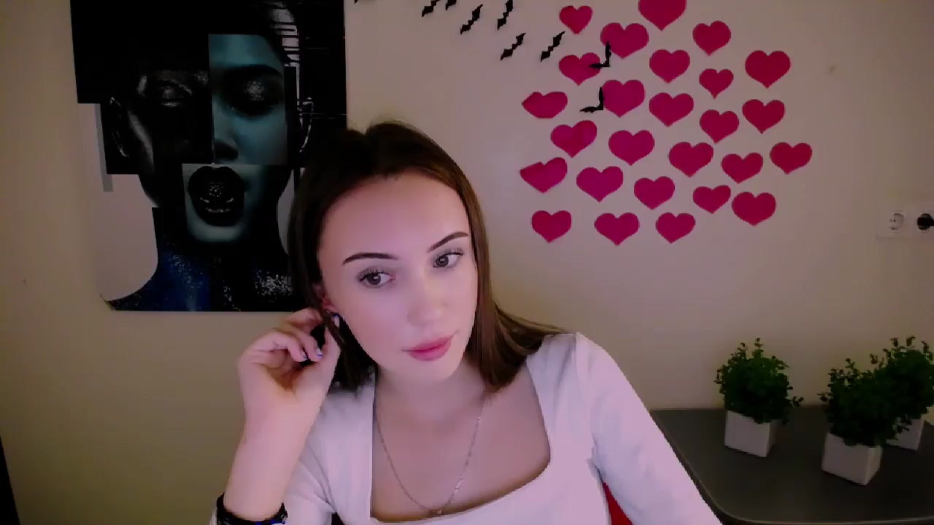 Gallery image thumbnail from Nikonara_'s myfreecams stream on, 12/24/2024, 16:27 image 17 of 20