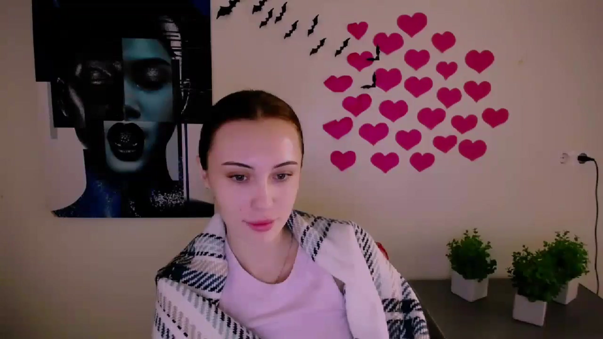 Gallery image thumbnail from Nikonara_'s myfreecams stream on, 12/26/2024, 13:14 image 5 of 20