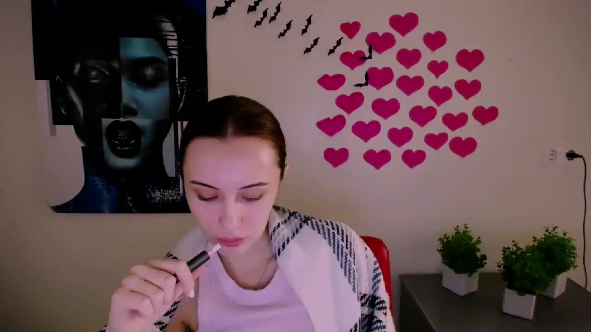Gallery image thumbnail from Nikonara_'s myfreecams stream on, 12/26/2024, 13:14 image 13 of 20