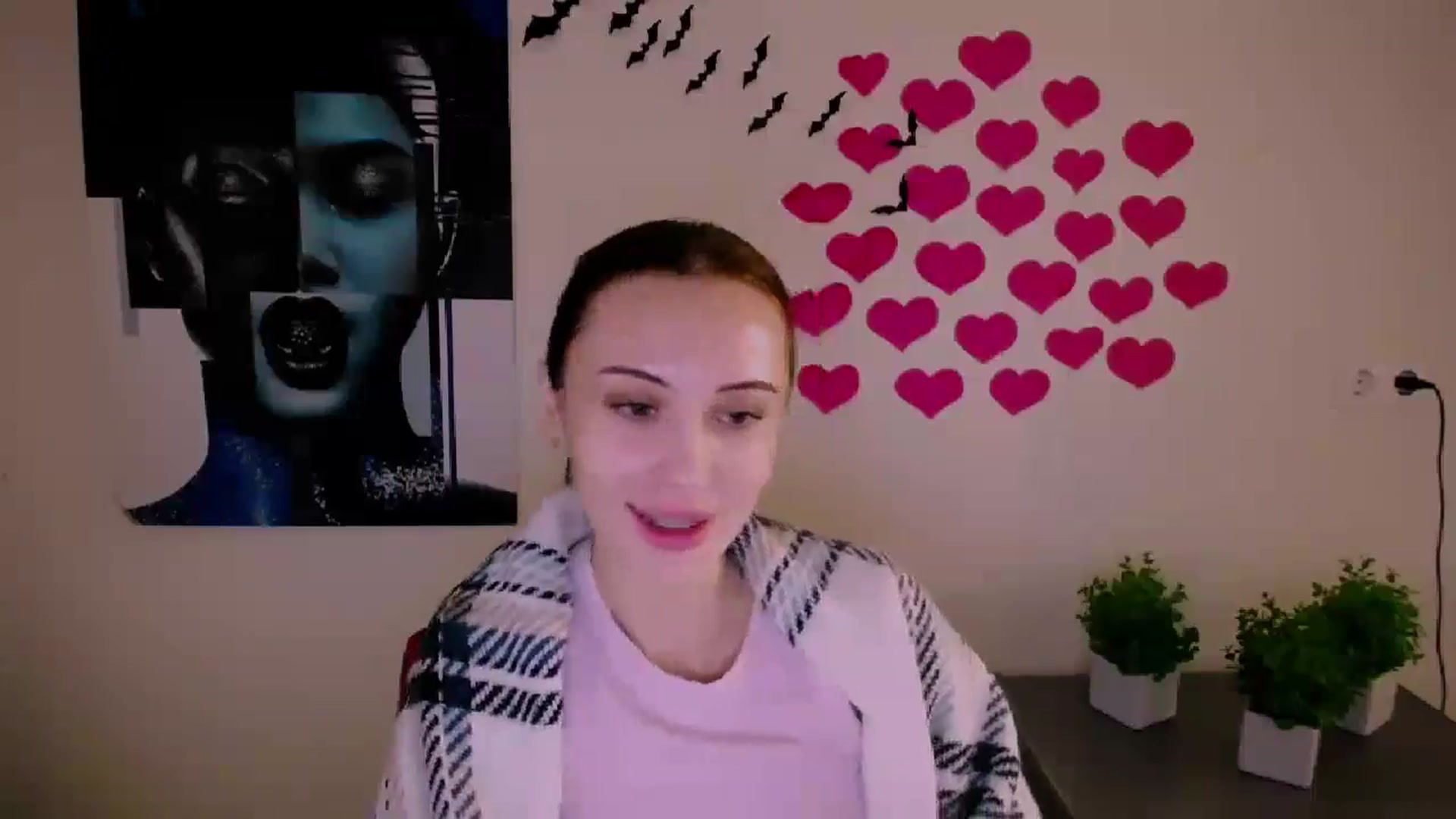 Gallery image thumbnail from Nikonara_'s myfreecams stream on, 12/26/2024, 13:14 image 6 of 20