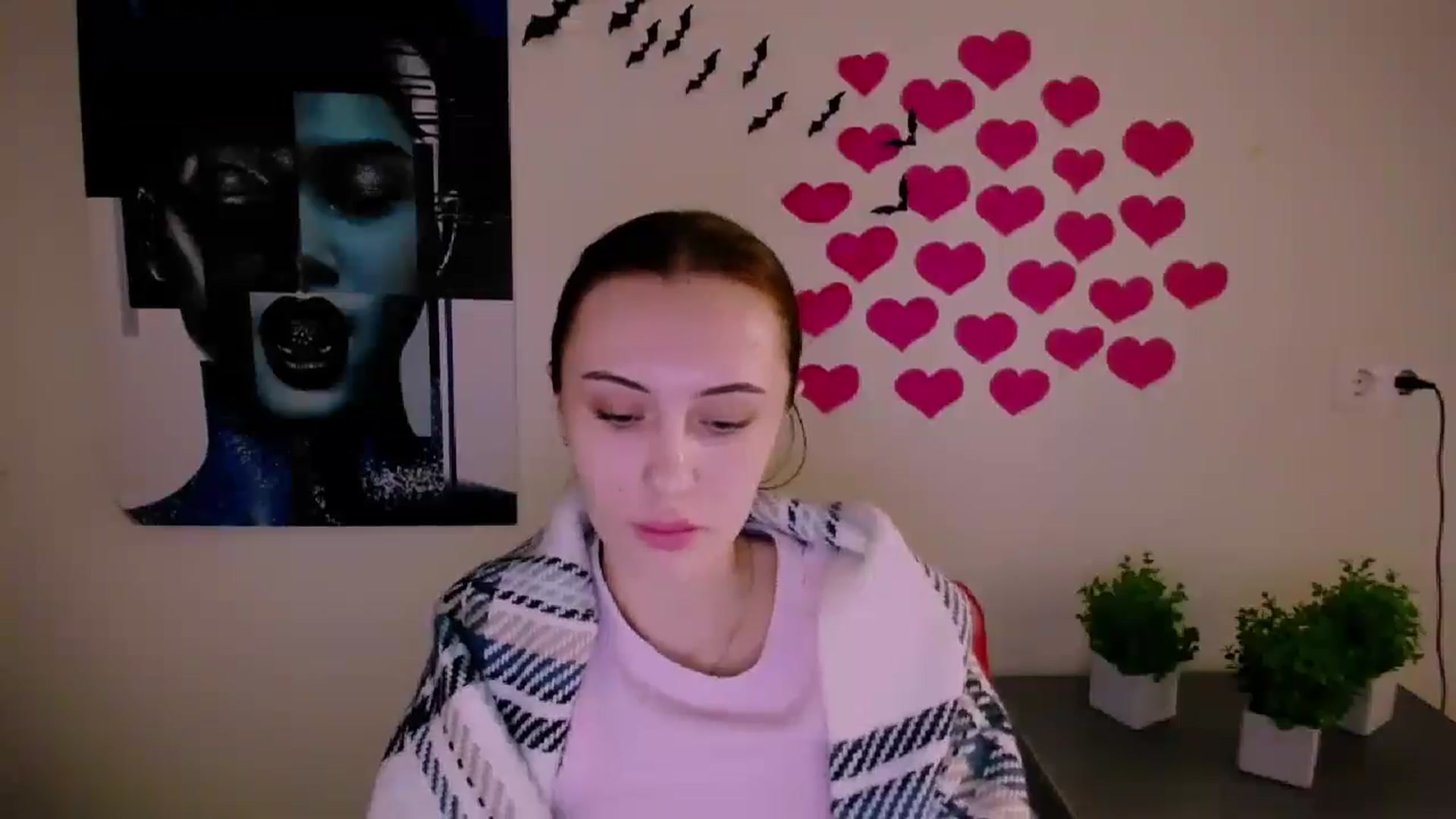 Gallery image thumbnail from Nikonara_'s myfreecams stream on, 12/26/2024, 13:14 image 19 of 20