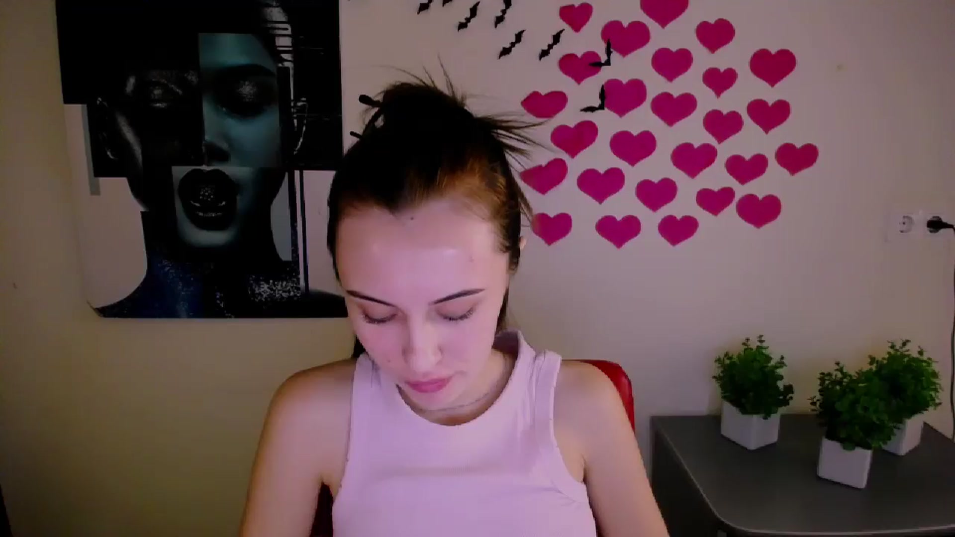 Gallery image thumbnail from Nikonara_'s myfreecams stream on, 12/26/2024, 17:51 image 10 of 20