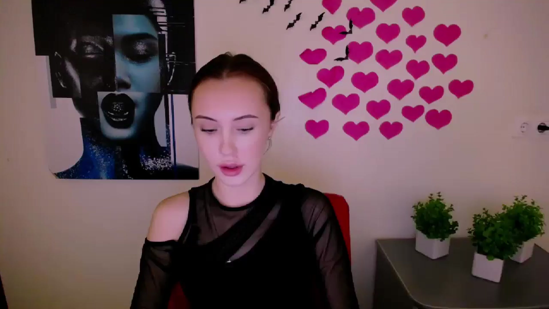 Gallery image thumbnail from Nikonara_'s myfreecams stream on, 12/27/2024, 18:40 image 14 of 20