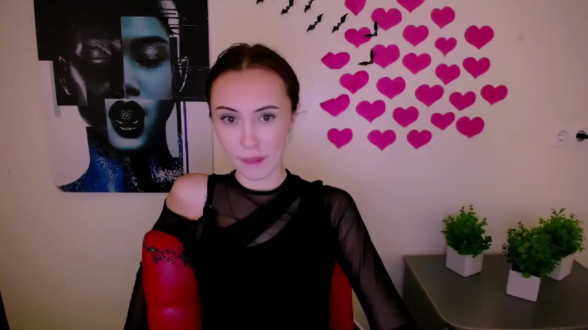 Gallery image thumbnail from Nikonara_'s myfreecams stream on, 12/27/2024, 18:40 image 19 of 20