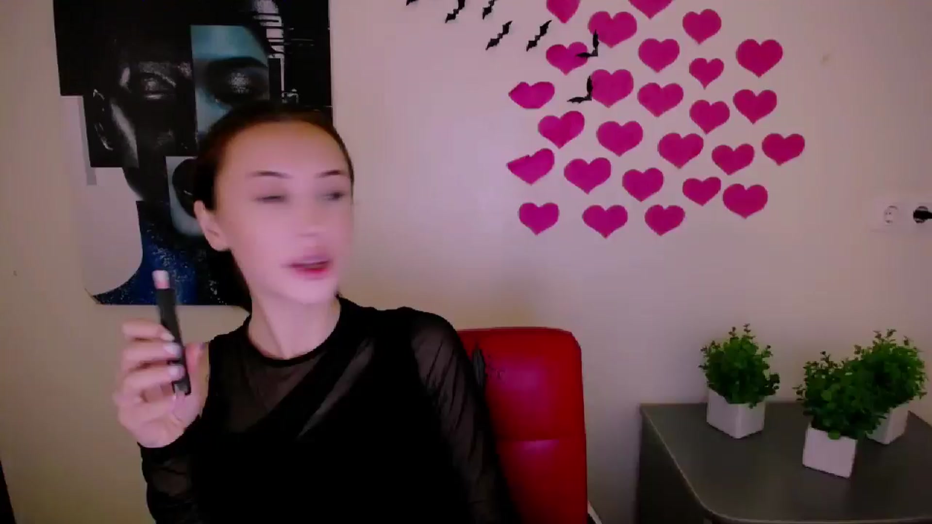Gallery image thumbnail from Nikonara_'s myfreecams stream on, 12/27/2024, 18:40 image 16 of 20