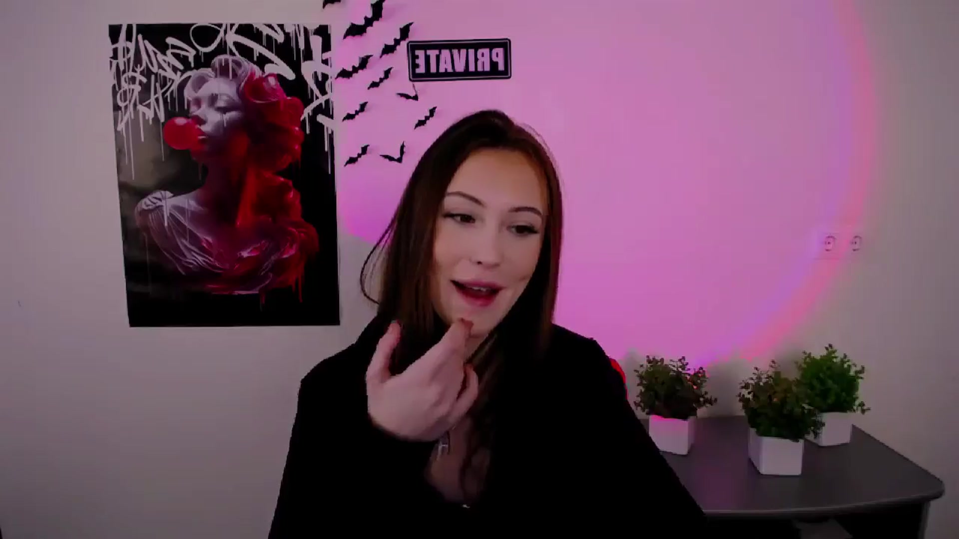 Gallery image thumbnail from Nikonara_'s myfreecams stream on, 02/16/2025, 13:52 image 18 of 20