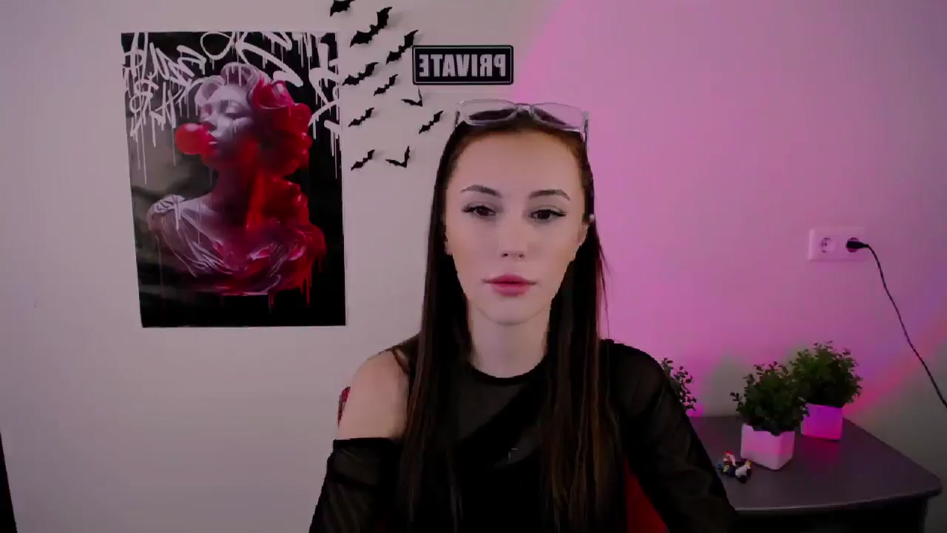 Gallery image thumbnail from Nikonara_'s myfreecams stream on, 03/08/2025, 16:12 image 3 of 20