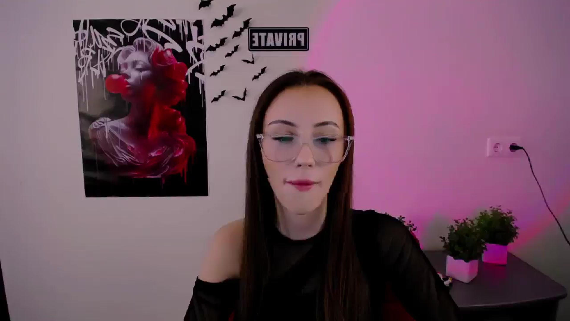 Gallery image thumbnail from Nikonara_'s myfreecams stream on, 03/08/2025, 16:12 image 4 of 20